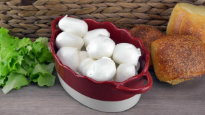 collebiancobocconcini