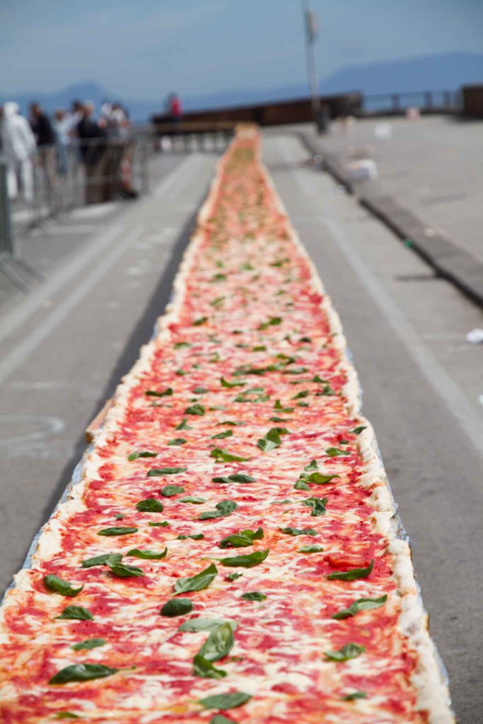 Pizza più lunga del mondo - Foto: Scatti di gusto